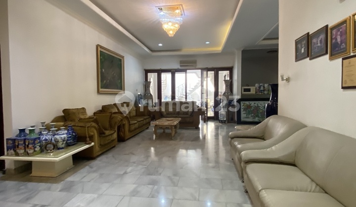 RUMAH HOOK RAYA MANYAR KERTOARDI 525M2 BANGUNAN 2 LANTAI 2