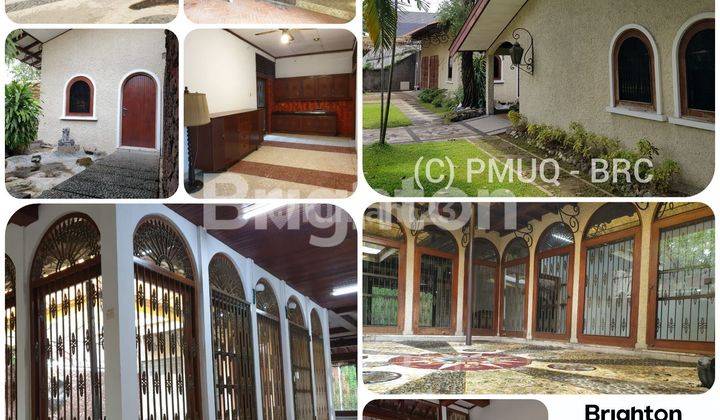 Rumah Klasik Spanyol dengan Material Premium Berlokasi Strategis di Jemursari Surabaya (B0059) 1