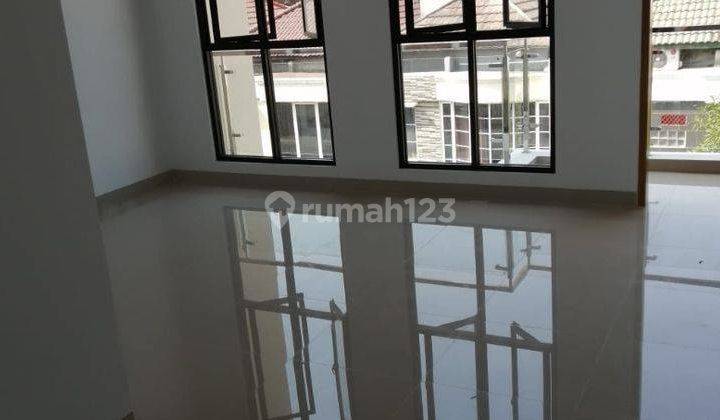 Dijual Rumah Brand New Jl Mangga, Kt 3+1, 3 Lantai, Duri Kepa, Jakarta Barat  1