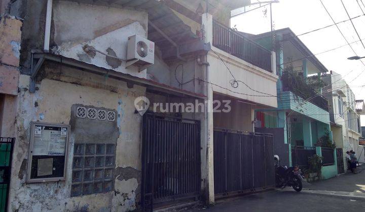 Rumah siap pakai 2 lantai di Cempaka Putih Barat 1