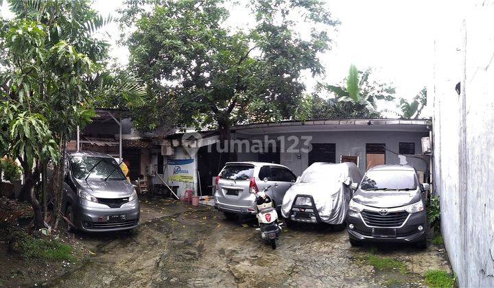 Rumah halaman besar di Cempaka Sari, Harapan Mulya, Kemayoran 1