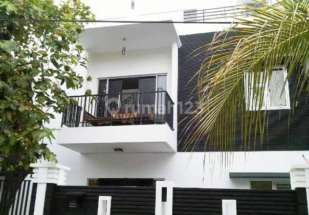 Rumah Hoek Sunter Karya Selatan, Luas 4,5x15m2 1