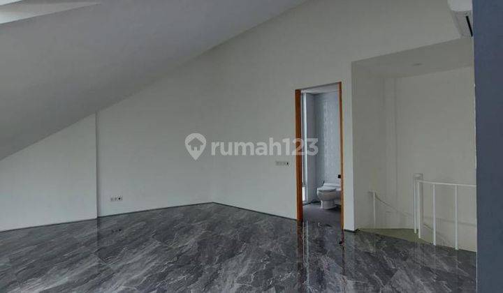 Rumah Baru, Minimalist, Pool, Modern Design di Pondok Indah WW 8