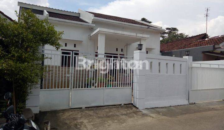 Rumah Bagus Rapi dan Terawat di dekat cluster makara Grand Sentul City 1