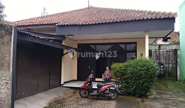 Di  Rumah Siap Huni di kolonel masturi Cimahi 1