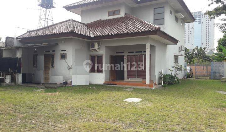 Rumah Bagus Halaman Luas Lokasi Strategis Di Veteran Bintaro Jakarta Selatan 1