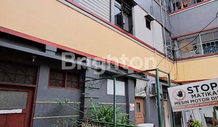 Rumah kost 2 lantai di Senen Jakarta Pusat 1