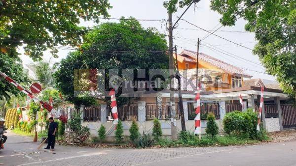 Jual Dekat Pintu Tol Rumah Hoek Cantik Griya Loka Bsd City 2