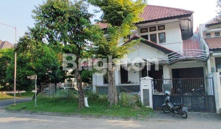 RUMAH HITUNG TANAH KAWASAN ELIT DI GRAHA FAMILI SURABAYA BARAT 1