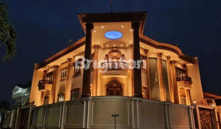 Rumah Mewah Posisi Hoek Intercon Kebon Jeruk Jakarta Barat 1