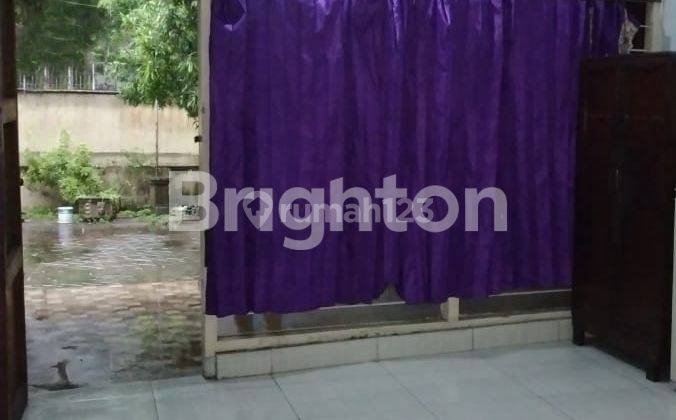 RUMAH SECOND 1.5 LANTAI DEKAT SEKALI KE JALAN UTAMA NGAGEL JAYA,  BARATA JAYA 1