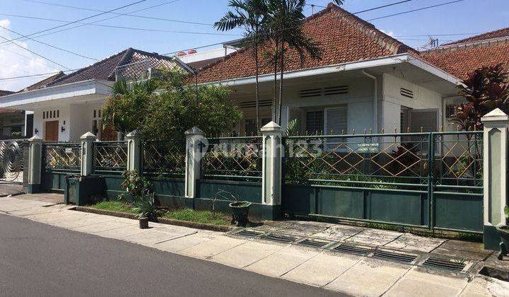 Jual Rumah Terawat di Pusat Kota Bandung Dekat Gasibu 1