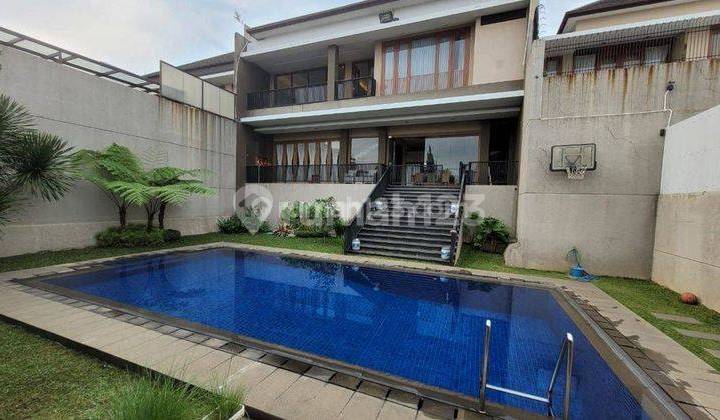 Sultan's House Elite Complex in Setra Duta, North Bandung