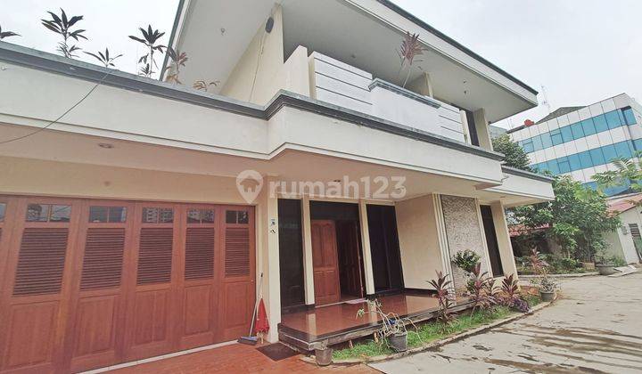 Rumah Hoek, area private, jalan lebar, taman luas 5 menit dr akses tol, 10 menit dari RS Siloam 2