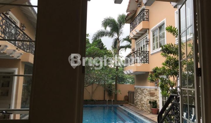 Sultan's House luxurious, elegant, serene and Full Furnished + Swimming Pool in Lippo Village Karawaci 2