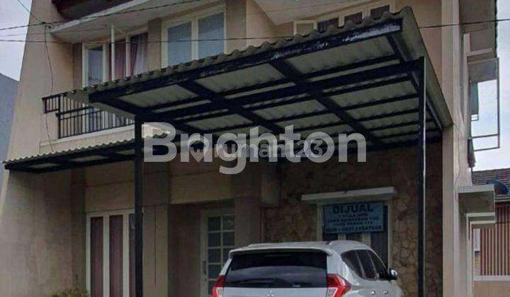 Rumah 2 lt plus furnished mewah kota Batu 1