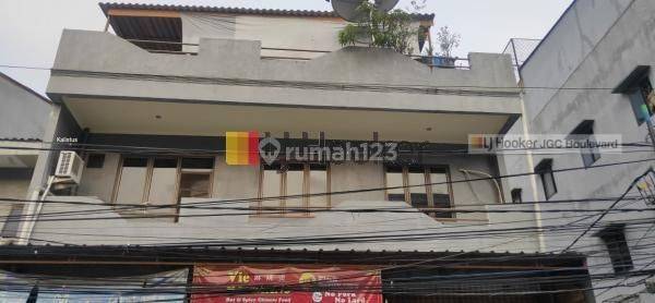 Jual Rumah di Jl Pademangan jakarta Utara depan jalan raya 1