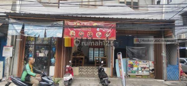 Jual Rumah di Jl Pademangan jakarta Utara depan jalan raya 2