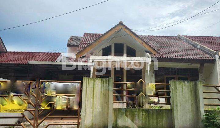 RUMAH DI BALIKPAPAN BARU semi furnish 1