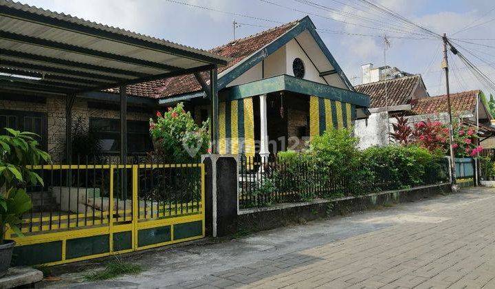 Rumah di Jual Jogja Kota Dekat Malioboro Demakan Baru Tegalrejo Yogyakarta SHM Selatan 1