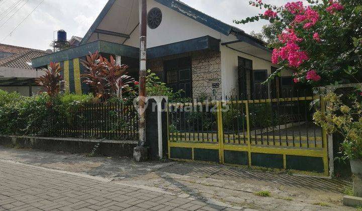 Rumah di Jual Jogja Kota Dekat Malioboro Demakan Baru Tegalrejo Yogyakarta SHM Selatan 2