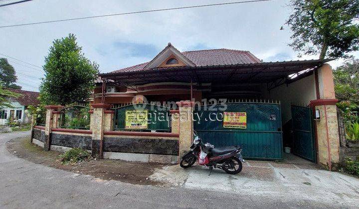 Rumah Hook Dijual Murah Di Godean.KPR & NEGO SAMPAI DEAL BU !!   2