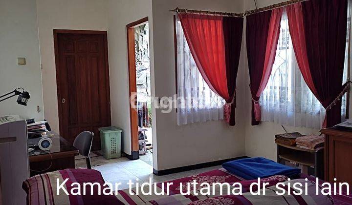 RUMAH STRATEGIS DUA LANTAI DI KAWASAN PERUMAHAN PAPA HIJAU 1