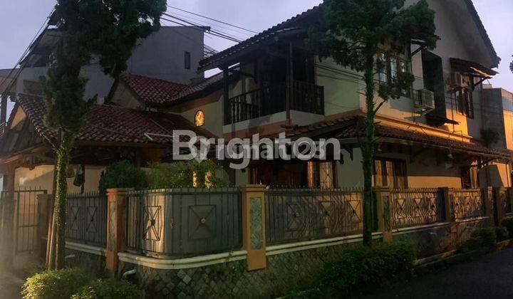 RUMAH 2 LANTAI NYAMAN DI LOKASI STRATEGIS SELANGKAH KE TOL 2