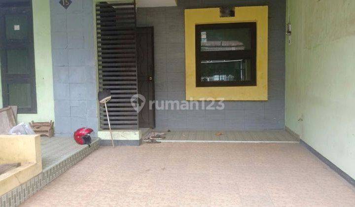 Dijual Rumah 1,5 Lantai di Bumi Adipura Cluster Palem 2