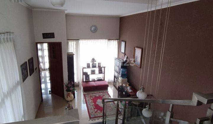 Rumah Bagus 2,5 Lantai Jalan Tanjungsari Antapani Full Furnished 1