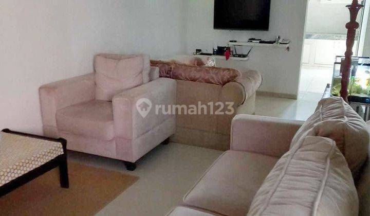 Rumah 2 Lantai Full Furnished Terawat di Perumahan Bumi Adipura 2