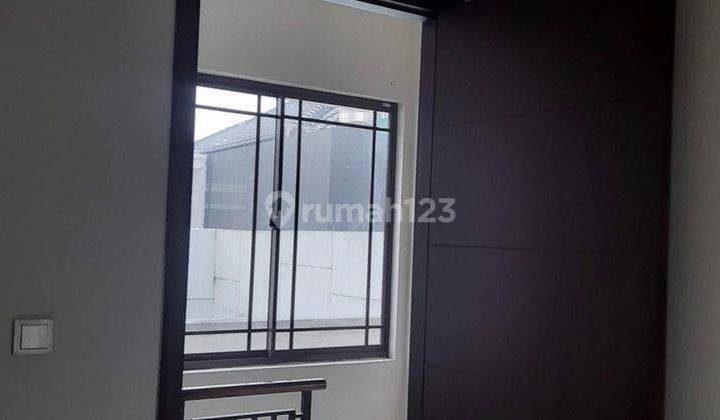 Dijual Rumah Greenlake Cluster Asia, Jakarta Barat 1