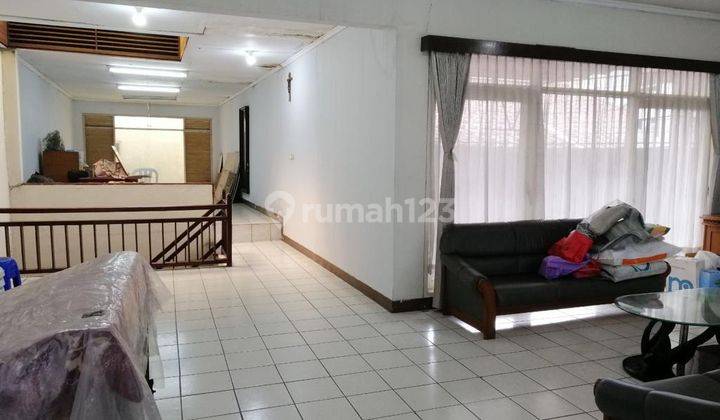 HARGA MENARIK! RUMAH ASRI 2 LANTAI DI KOMPLEK DADALI SAYAP GARUDA PAJAJARAN 1