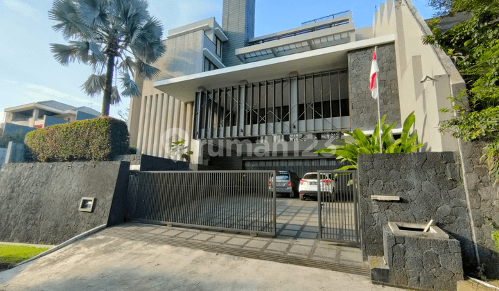 PRICE DROP! SUPER LUXURY 4-STOREY HOUSE IN SETRA DUTA WITH LIFT PRICE DROP! SUPER LUXURY 4-STOREY HOUSE IN SETRA DUTA WITH LIFT