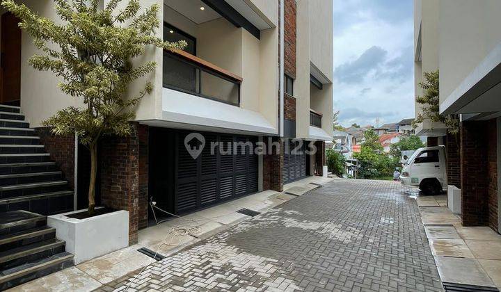 3 UNIT LAGI! RUMAH BARU MEWAH MODERN SIAP HUNI DI SETRADUTA 2