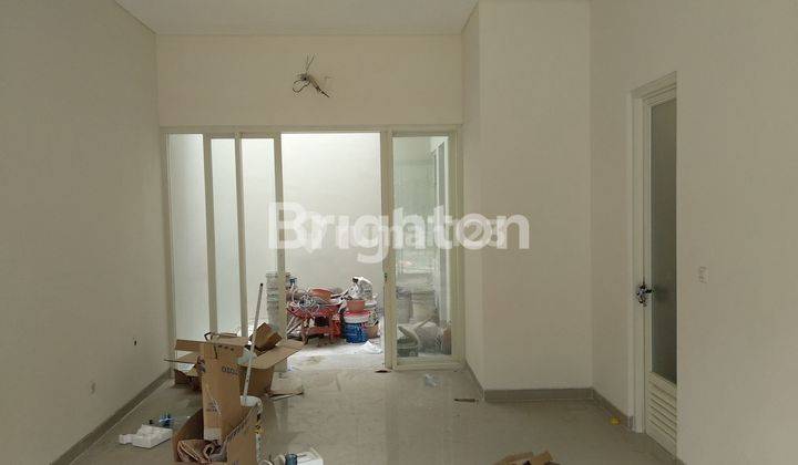 RUMAH BARU GRESS RUNGKUT 2LANTAI  SCANDINAVIAN HARGA UNDER 2 MILYAR 2