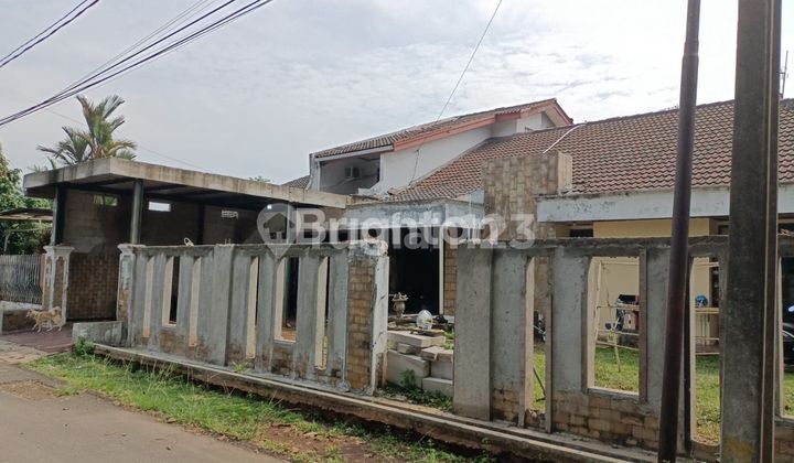 RUMAH LUAS DI KOMPLEK PERTAMINA CAKUNG JAKTIM