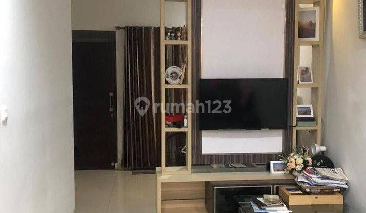 Rumah Minimalis 1,5 Lantai Semi Furnish, di Area Kembar 1