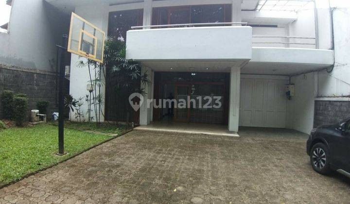 Rumah 2 lantai dikawasan Elite Hegarmanah 1