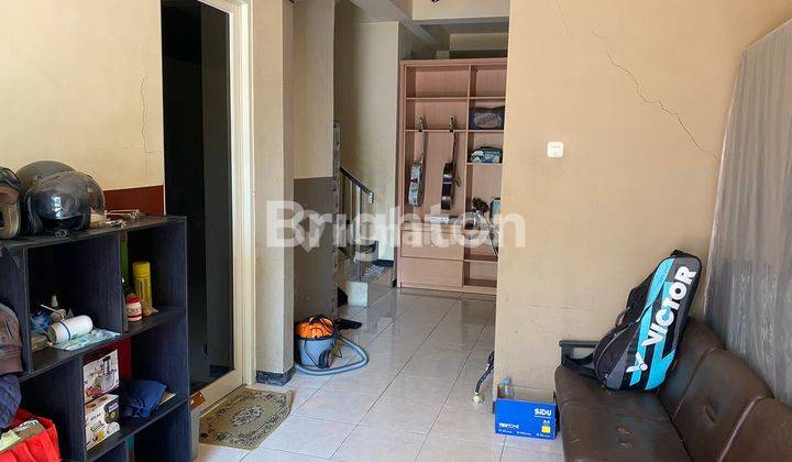 RUMAH 2 LT DI WIGUNA TIMUR SURABAYA DEKAT SUPERMARKET 2