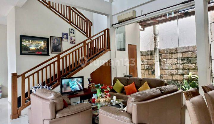 Rumah Semi Villa Royal Residence Furnish Kayu Jati 1