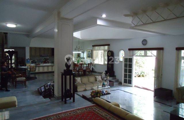 Rumah Mewah Di Lokasi Exclusive 1