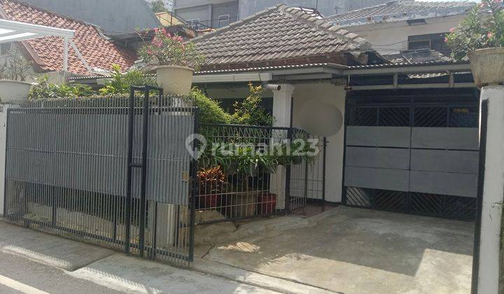 Rumah Dengan Lingkungan Nyaman Di Cideng, Jakarta Pusat 1