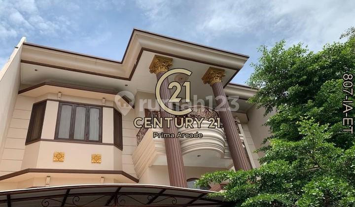 Rumah Siap Huni Mewah Ada Kolam Renang Dilingkungan Asri Aman Rumah Siap Huni Mewah Ada Kolam Renang Dilingkungan Asri Aman