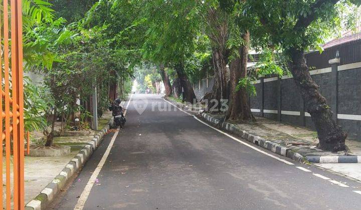 RUMAH  DI DAERAH MENTENG JAKARTA PUSAT 2