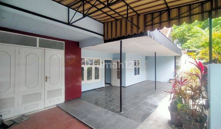 RUMAH JALAN KAMPAR KOTA MALANG LUAS TANAH 200M2 ADA 6KT DAN 3KM 1