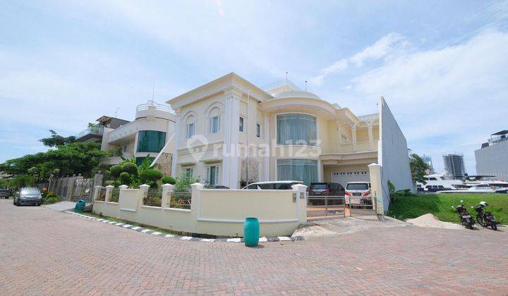 RUMAH HOEK MEWAH FULL FURNISH PANTAI MUTIARA 1