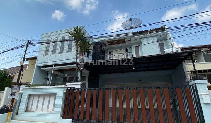 RUMAH KAWASAN TEBET LINGKUNGAN ASRI DAN EXCLUSIVE 1