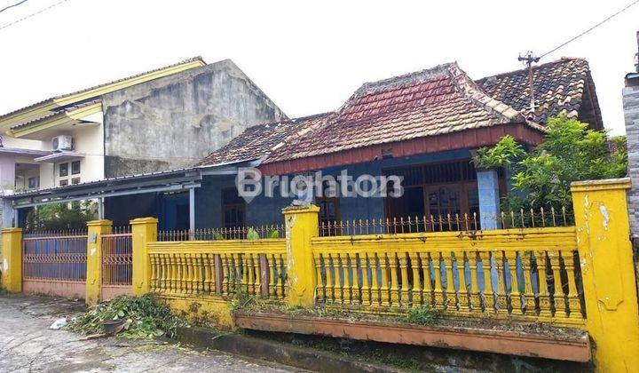 di  rumah di komplek PDK dekat Taman kelengkeng Tanjung si api api 1