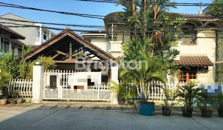 Rumah Di Komplek Walikota, Jalan Hijau Daun - Jakarta Utara 1